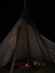 tipi5.jpg (17910 Byte)